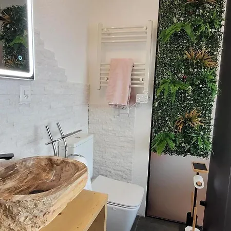 Chez Claudine Et Charles - Appartement